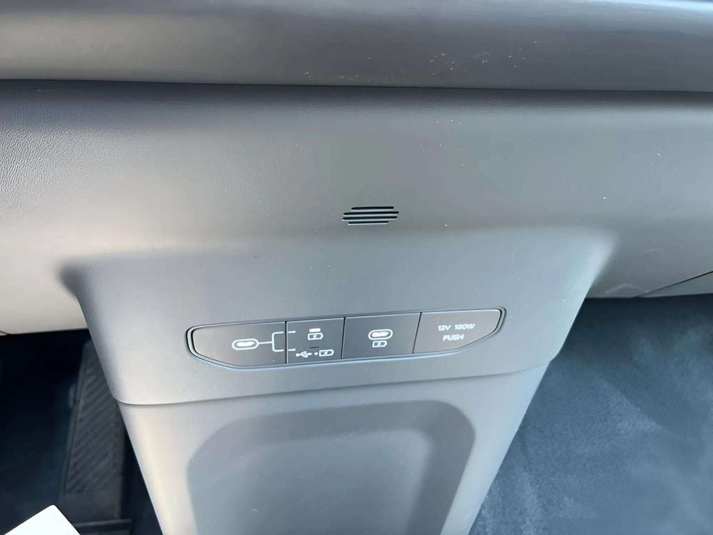 2024 Kia EV9 Land
