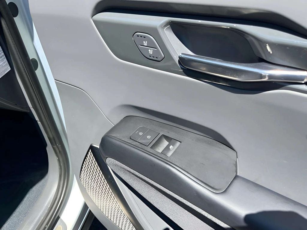 2024 Kia EV9 Land