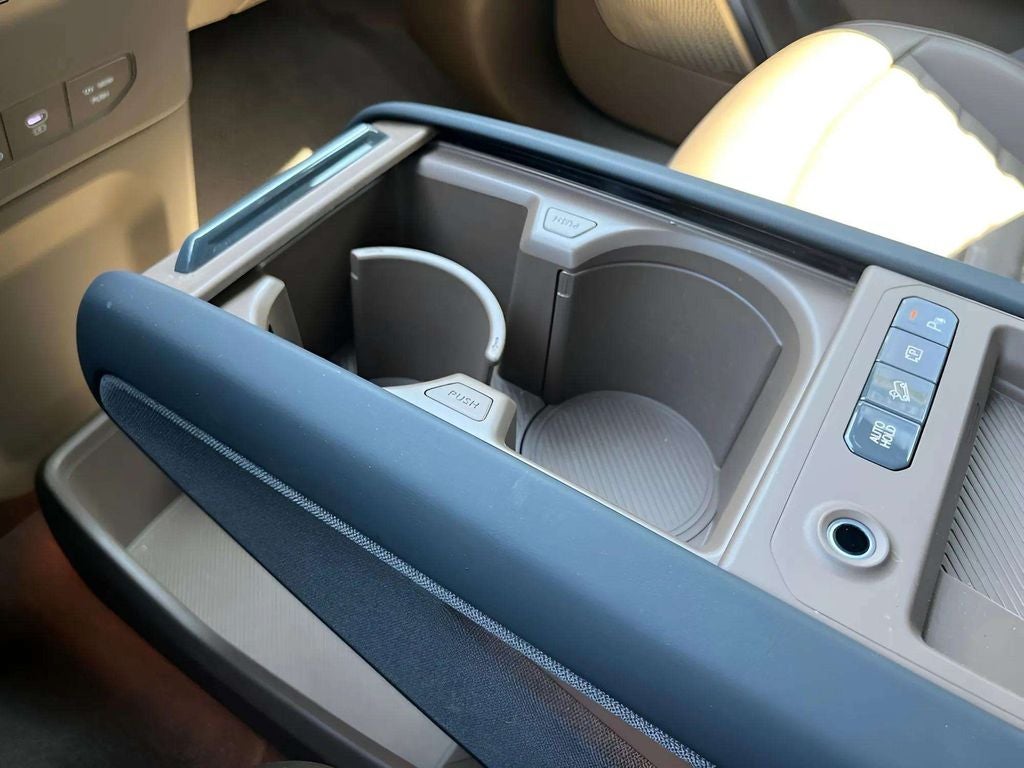 2024 Kia EV9 Land
