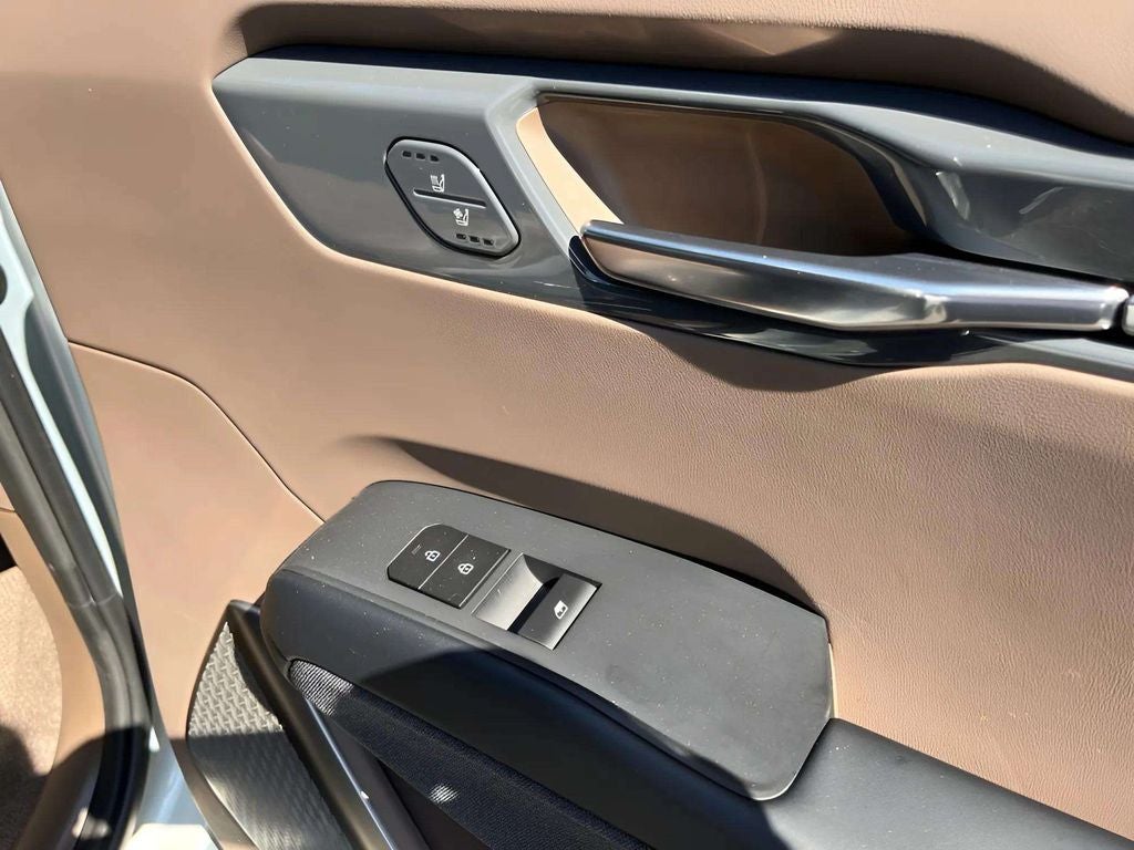 2024 Kia EV9 Land
