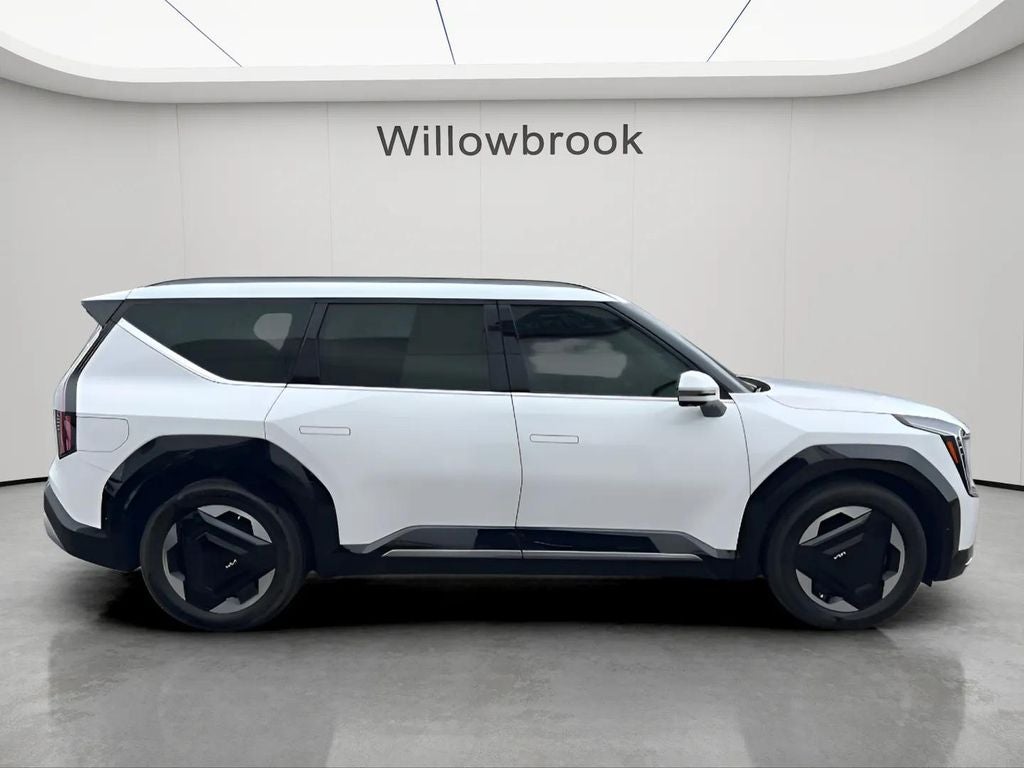 2024 Kia EV9 Land