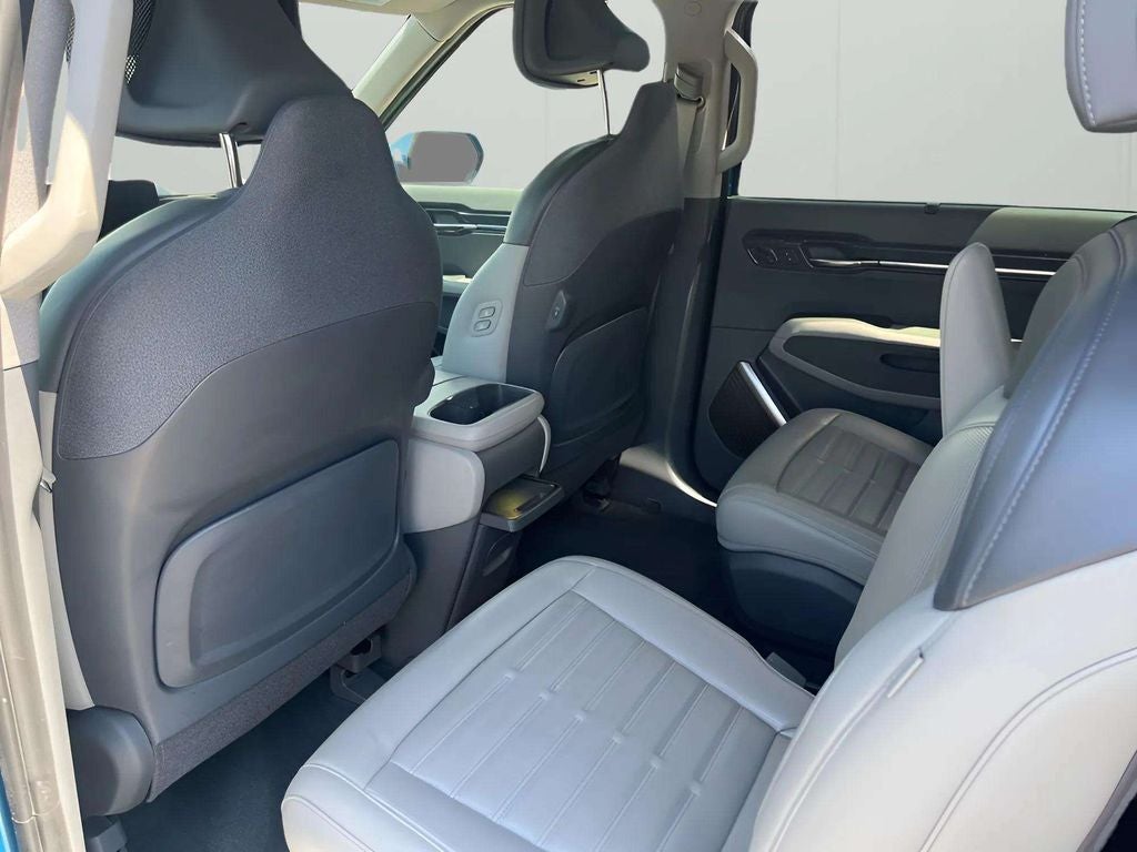 2024 Kia EV9 Land
