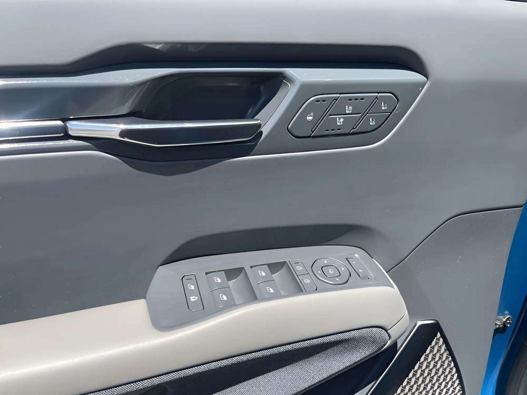 2024 Kia EV9 Land