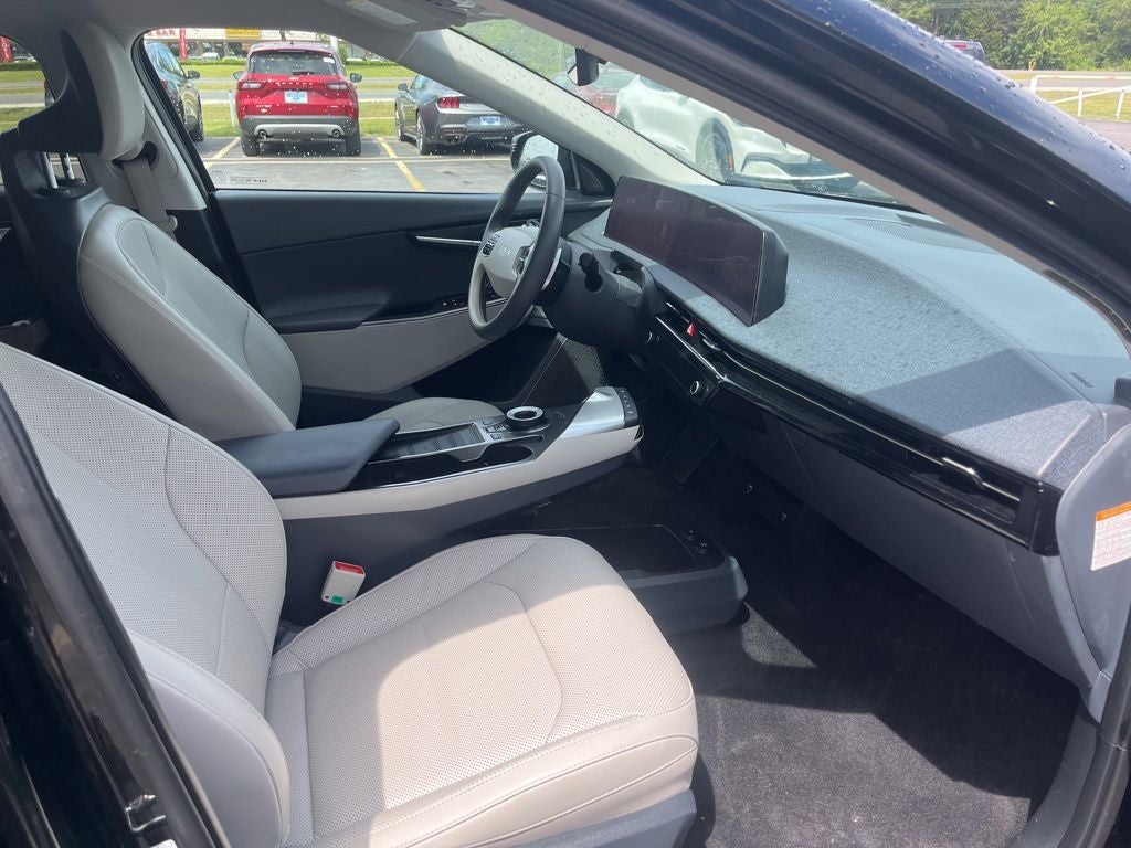 2023 Kia EV6 Wind