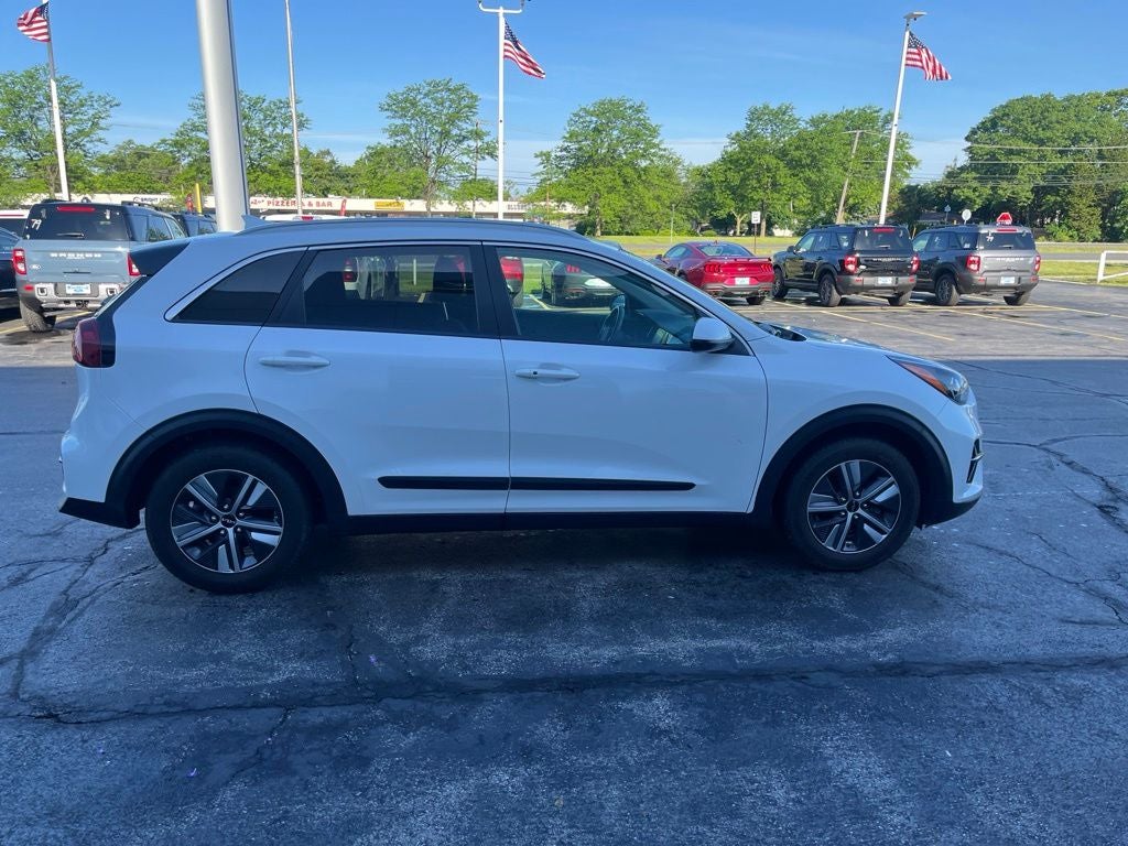 2022 Kia Niro LXS