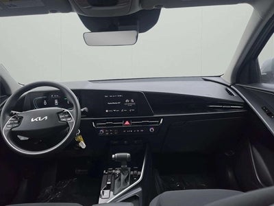 2023 Kia Niro LX