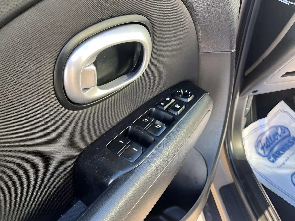 2014 Kia Soul Base