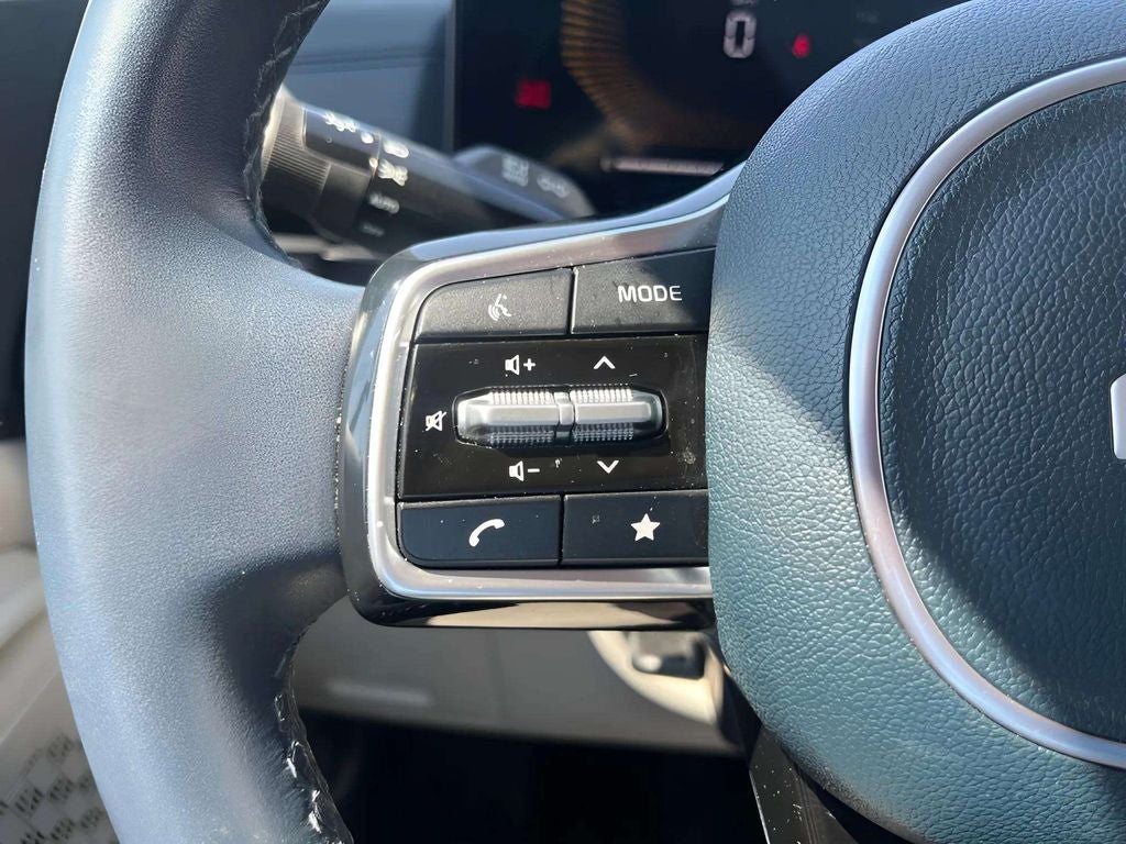 2025 Kia Carnival EX