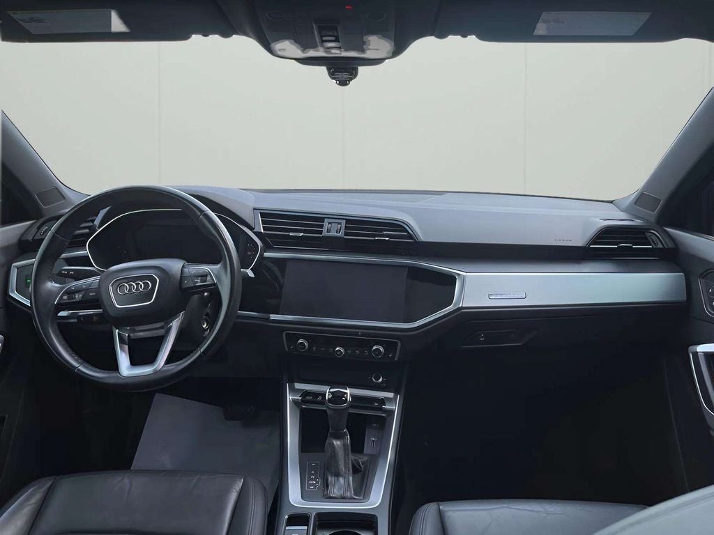 2020 Audi Q3 Premium quattro