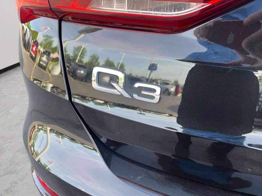 2020 Audi Q3 Premium quattro